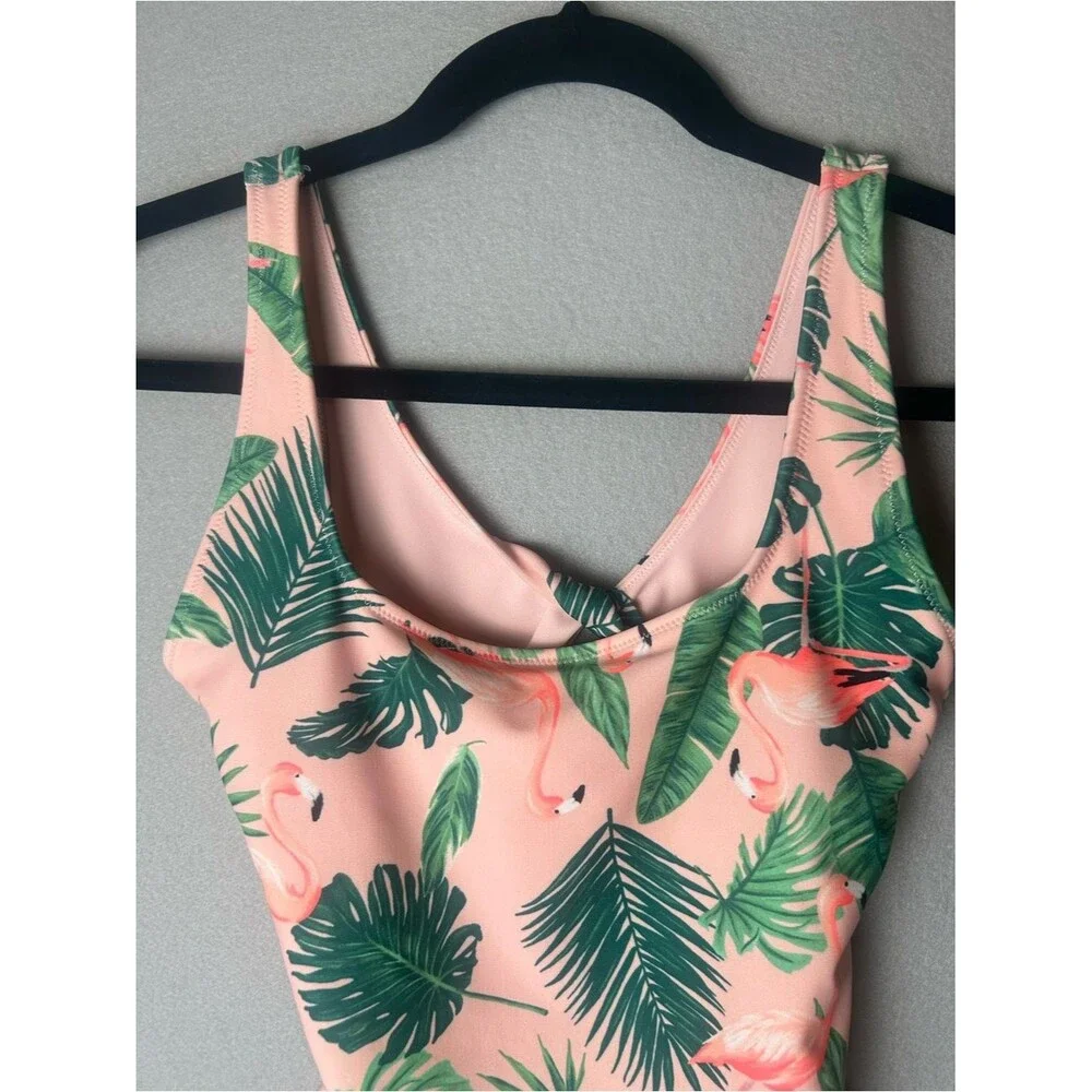 Old Navy Pink Tropical‎ Leaf & Flamingo One-Piece Twist Back Swimsuit XS